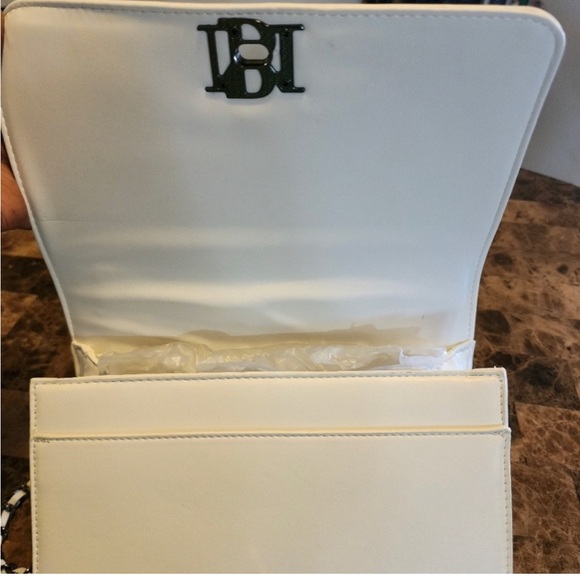 NWT BADGLEY MISCHKA crossbody/shoulder bag - Picture 3 of 8